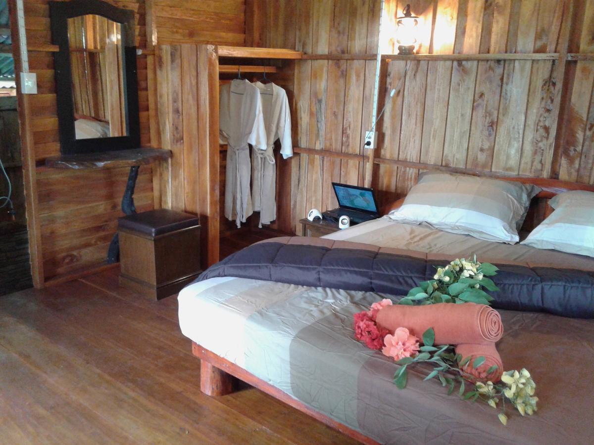 Friendly Koh Jum Hotel Bagian luar foto